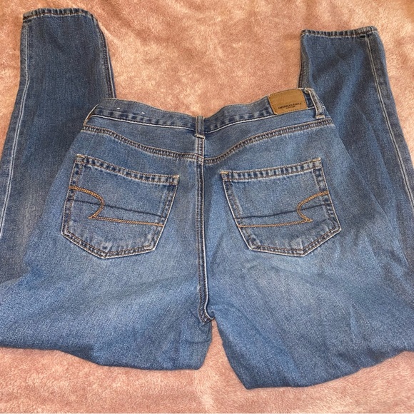 American Eagle Mom jeans - Picture 2 of 2
